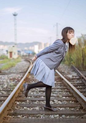 为人民的服务电影在线看_粤语中字在线观看