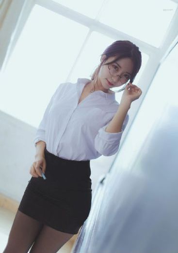 一边亲一边膜下奶_在线观看视频
